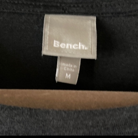 Bench size med shirt - Picture 3 of 4